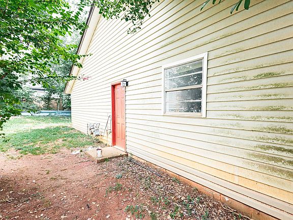 4th image of 1009 & 1011 W Slaton Ave #11