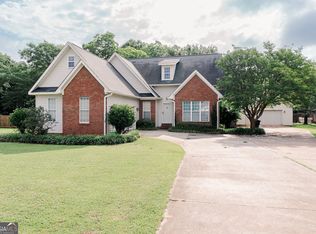 125 Lake Lillian Dr, Perry, GA 31069