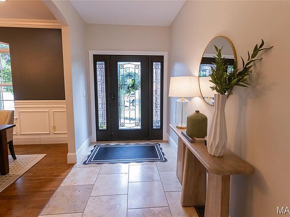 4th image of 220 Woodcliffe Place Dr