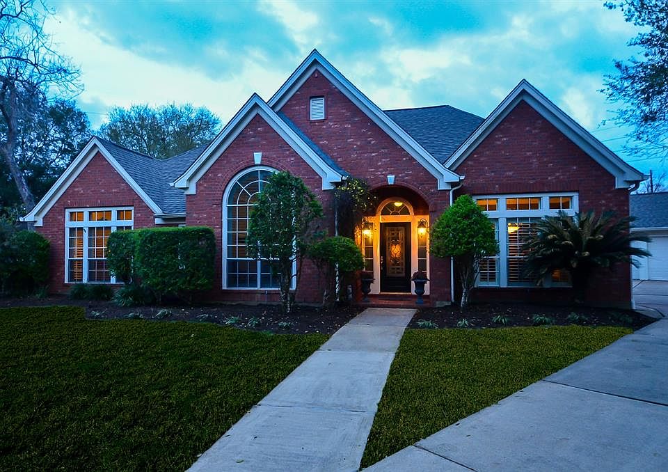 1st image of 5434 Avondale Dr