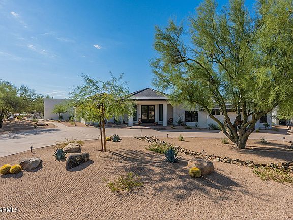 3rd image of 5045 E CALLE DEL SOL --