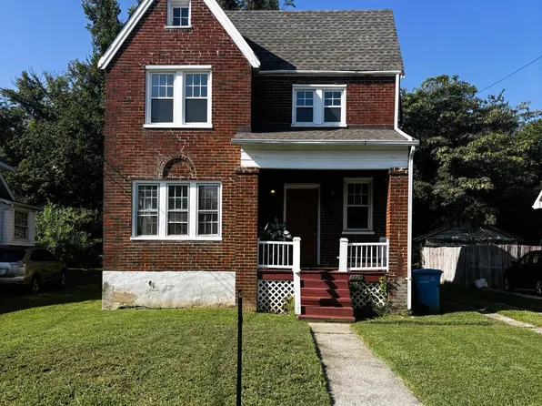 3228 Greenland Ave NW, Roanoke, VA 24012