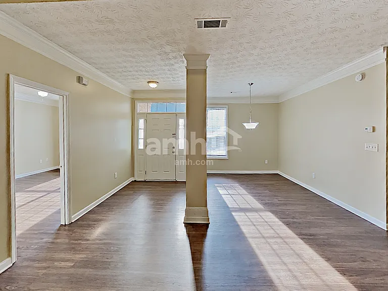 2319 Clipper Ln — Photo 8