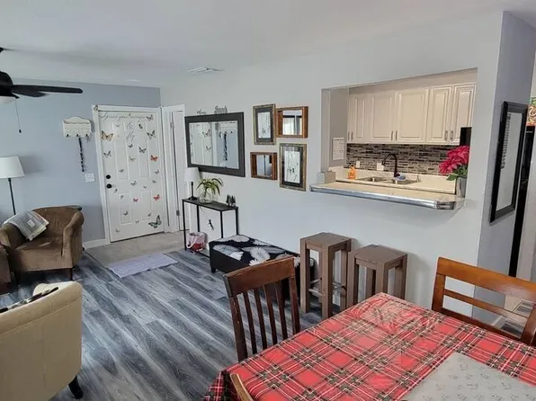 13285 Arbor Pointe Cir, Tampa, FL 33617