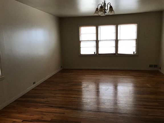 3rd image of 1302 Avenue C