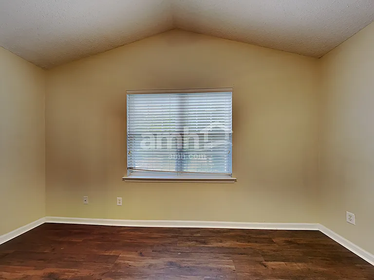 12012 Evergreen Hollow Dr — Photo 11