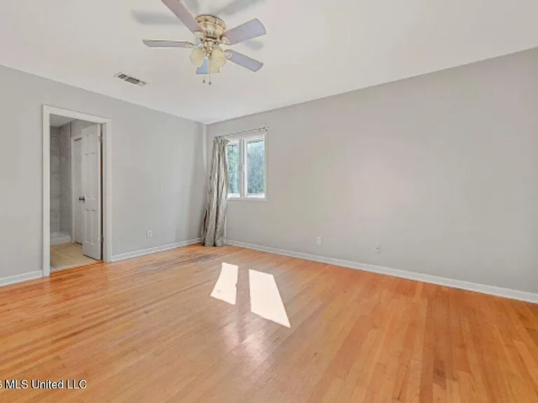 223 Woodbine Dr — Photo 19