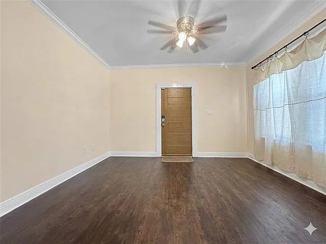 2508 Myrtle St — Photo 4