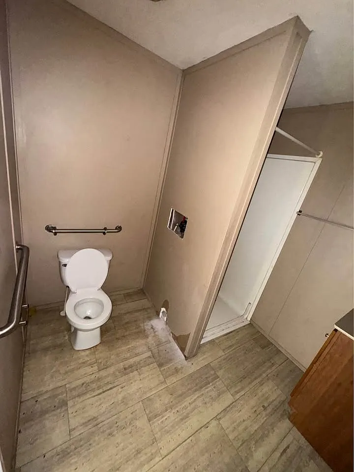 Building Photo - 4428 Dorsey Dr #100