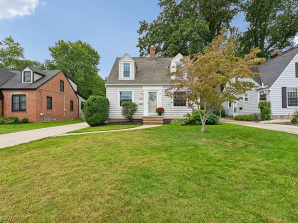 23727 Russell Rd, Bay Village, OH 44140