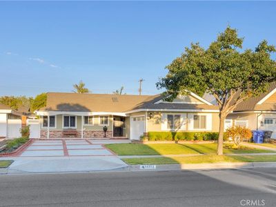 11772 Pine St, Los Alamitos, CA, 90720