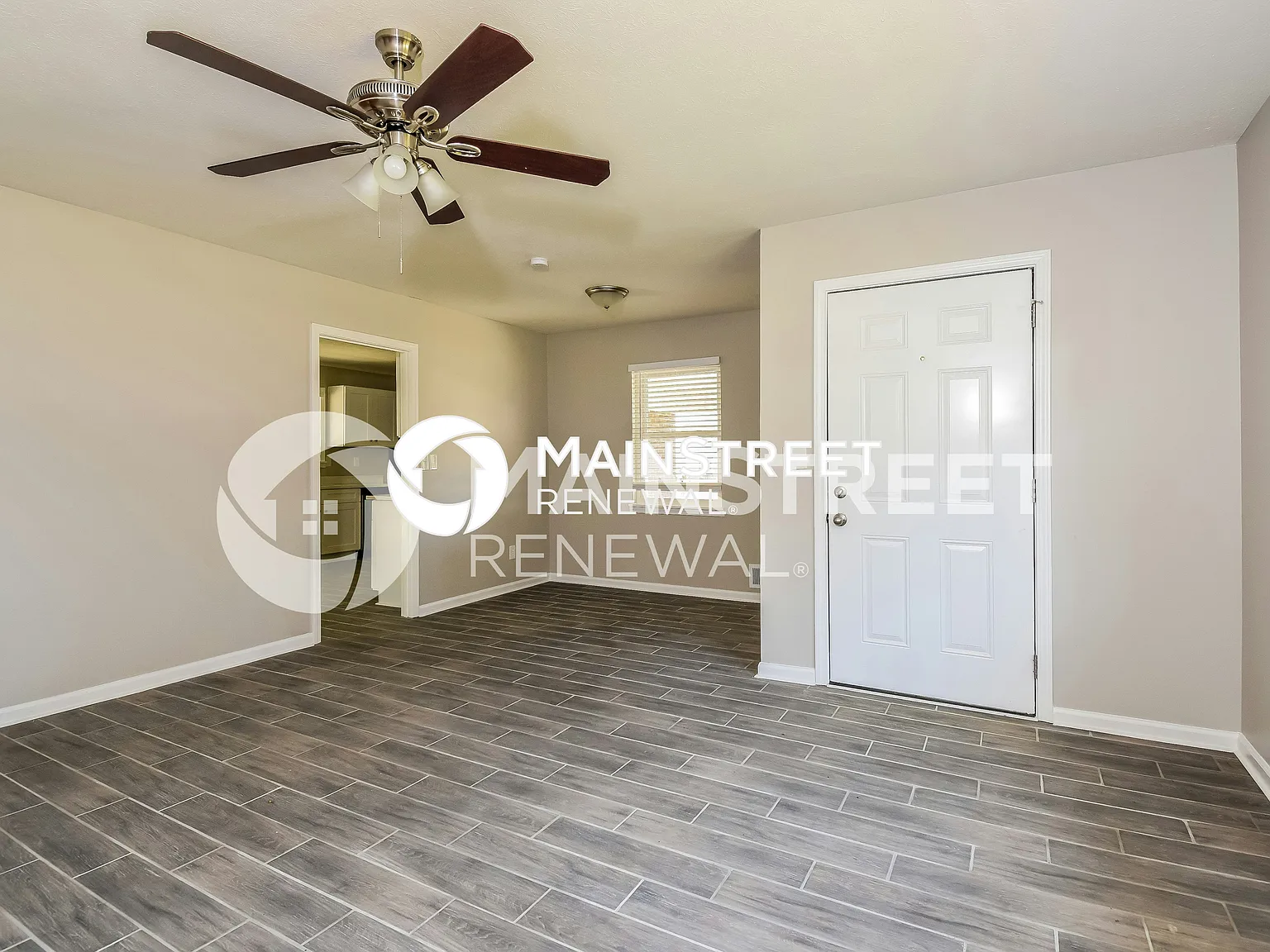 3944 Wedgewood Dr — Photo 3