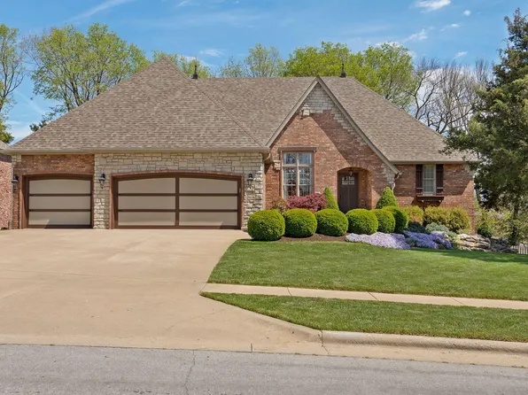 3003 W Cedarbluff Drive, Springfield, MO 65810