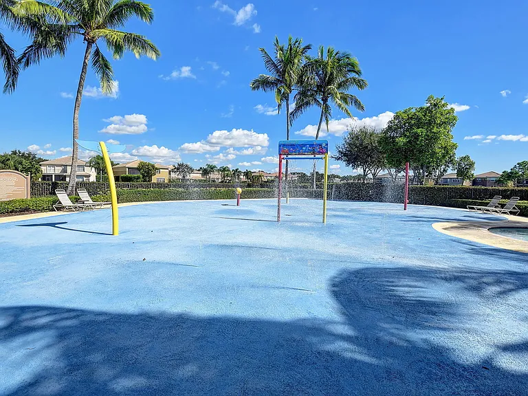 8326 Emerald Winds Cir — Photo 66