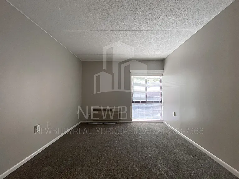 530 N Main Street - The Townhouse. — Photo 129