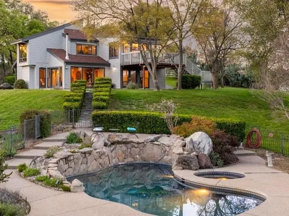 600 Janet Ct, Newcastle, CA 95658