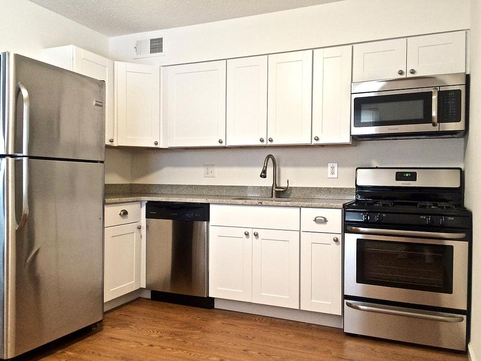 1st image of 7205 Sarah St APT 8