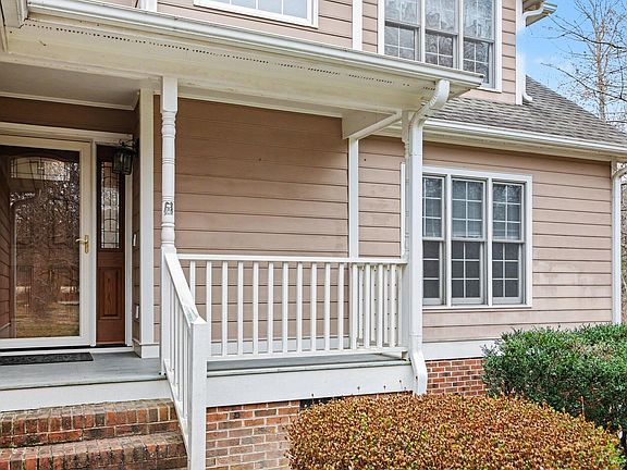 3rd image of 1121 Milton Rd