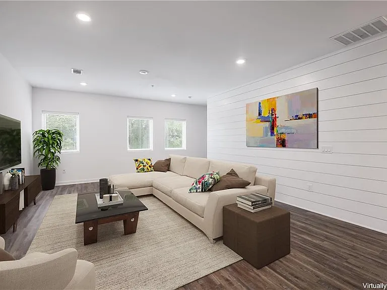 5924 S Congress Ave #12 — Photo 4