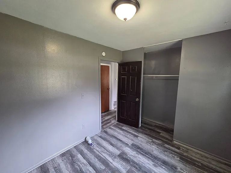 2401 Eastlawn St — Photo 14