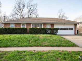 5221 SW 32nd St, Topeka, KS 66614