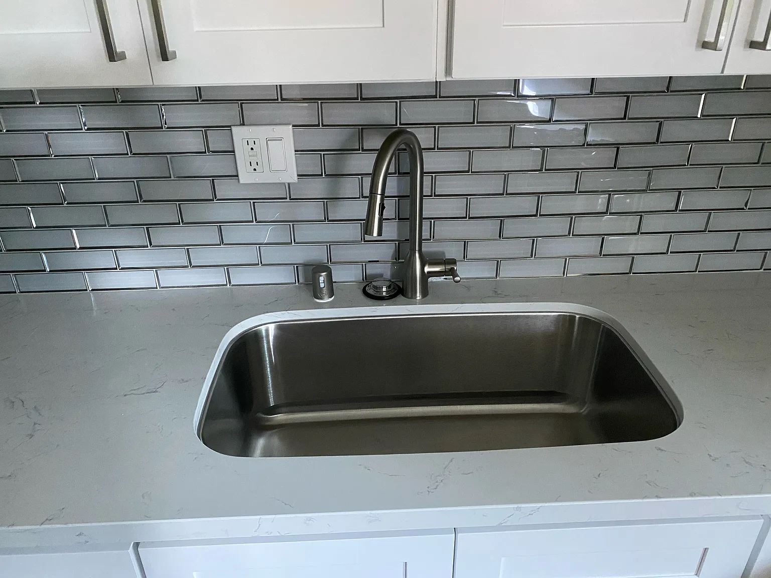 1 bed, 500 sqft, $2,500 — Photo 4