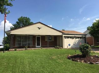 3146 Lin Tel Rd, Saint Louis, MO 63125