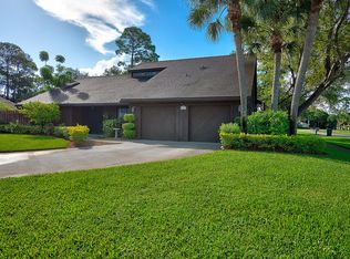 13376 Northumberland Cir, Wellington, FL 33414