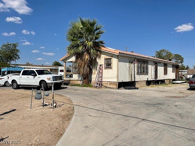 2nd image of 3430 N Pecos Rd