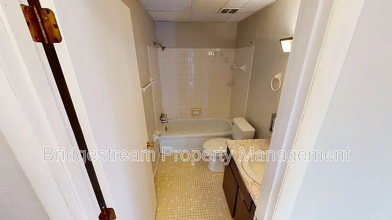 2 bed, 2.0 bath, 1125 sqft, $895 — Photo 4