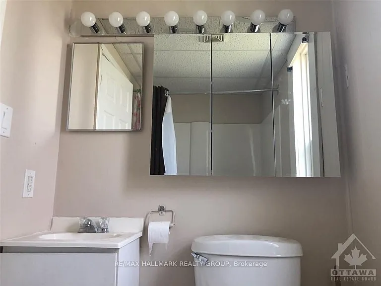 86 George St — Photo 11