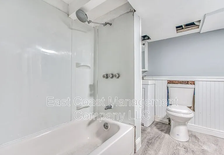 1253 Sargeant St — Photo 27