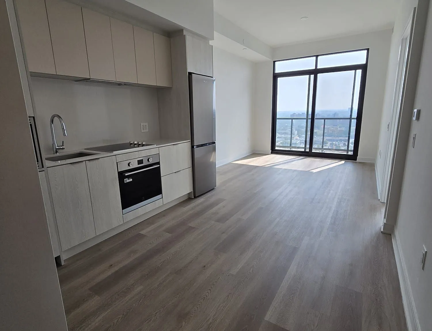 2 bed, $2,500 — Photo 1