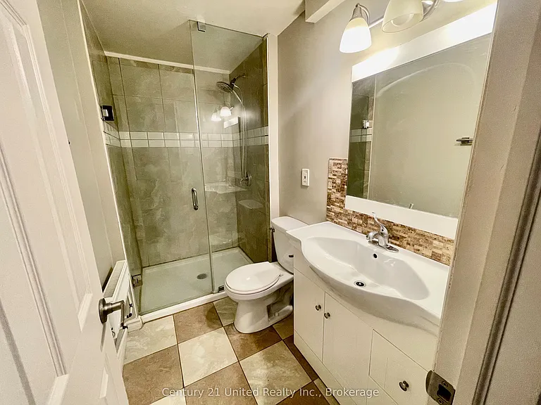172.5 Hunter St W #6 — Photo 3