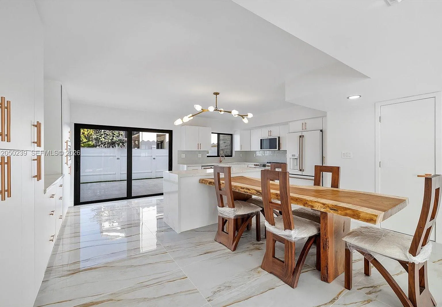 Lakeview Townhomes Condo — Photo 1