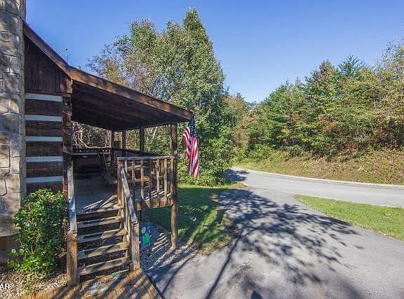 4th image of 428 Hideaway Ridge Cir