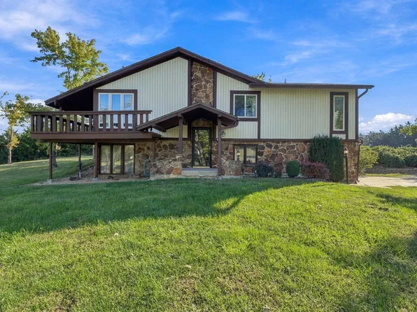 4918 SW Cliff Rd, Towanda, KS 67144