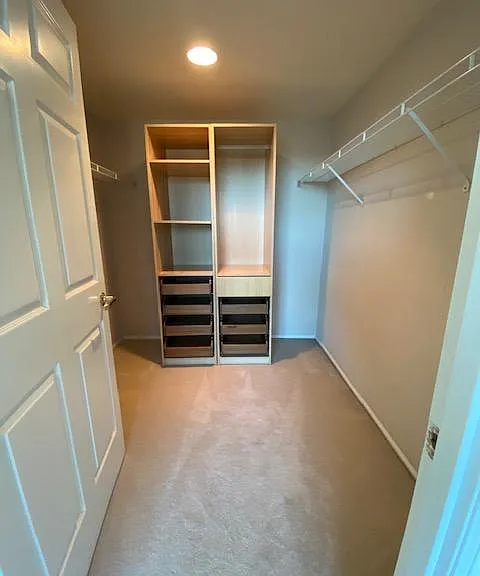 Second bathroom walk-in closet