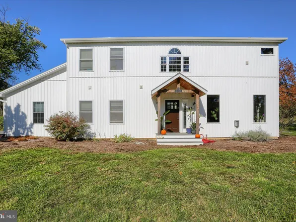 366 Stought Rd, Carlisle, PA 17015