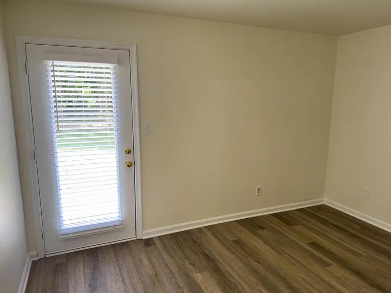 162 Lindfield Cir — Photo 24