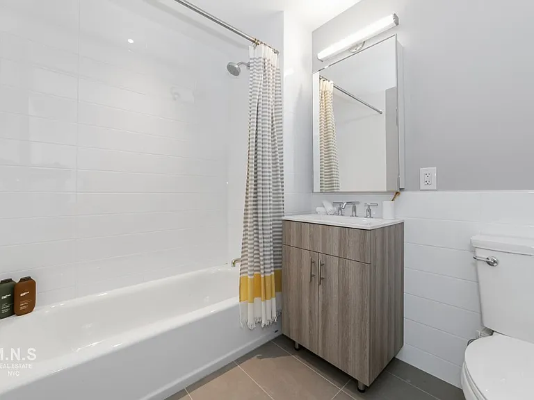 800 Flatbush Ave #1218 — Photo 9