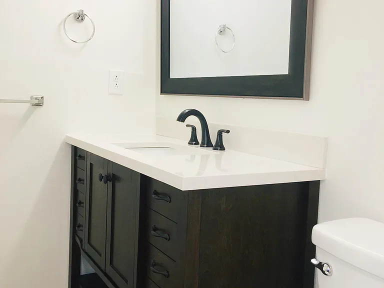 359 N 100 W #4 — Photo 7