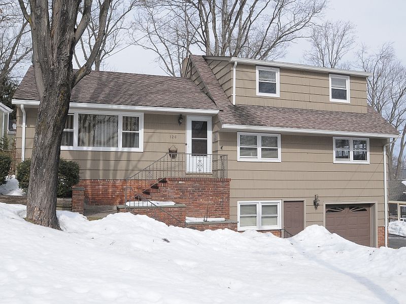 1st image of 126 Birch St