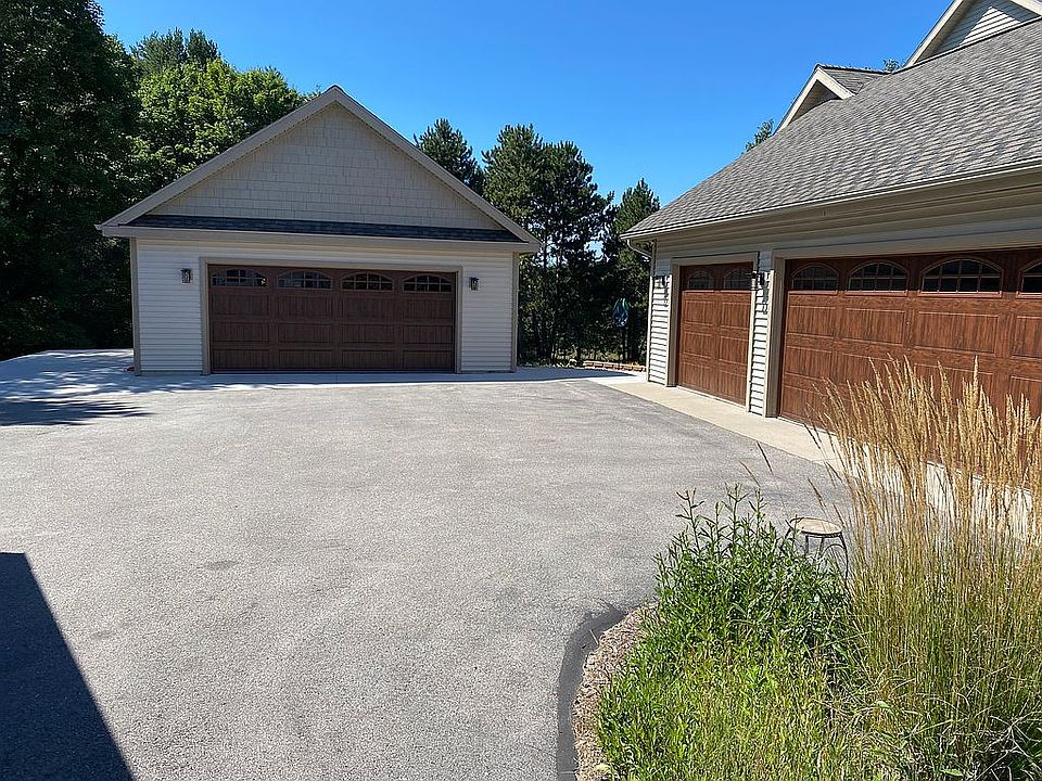 2nd image of 5145 Hidden Glen Dr