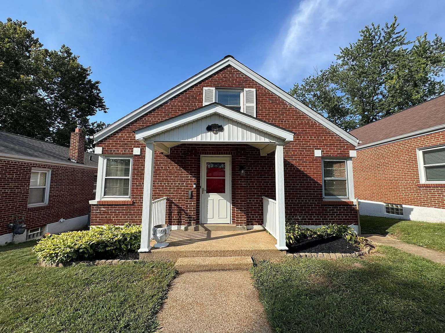 4 bed, 1120 sqft, $2,450 — Photo 1