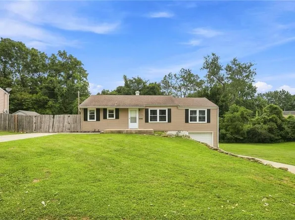 1711 N Hocker Ave, Independence, MO 64050
