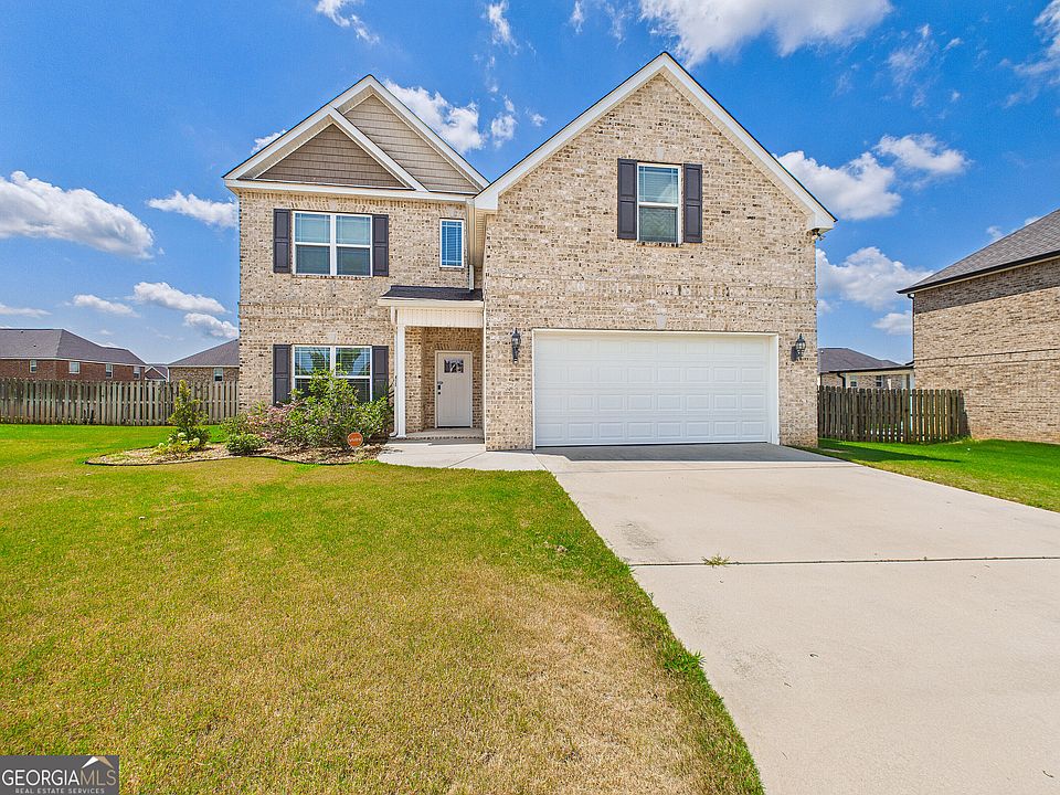 1st image of 411 Avery Ct