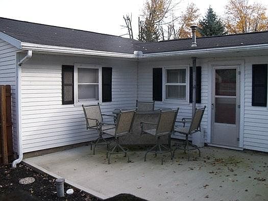 2nd image of 7412 Township Rd