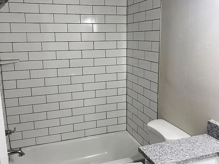 1603 N Leverett Ave #5 — Photo 8
