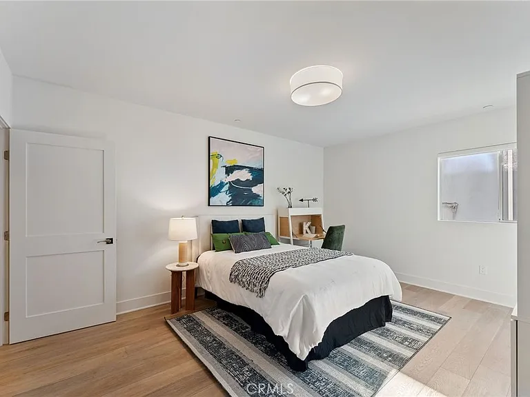 118 N Kings Rd #201 — Photo 21